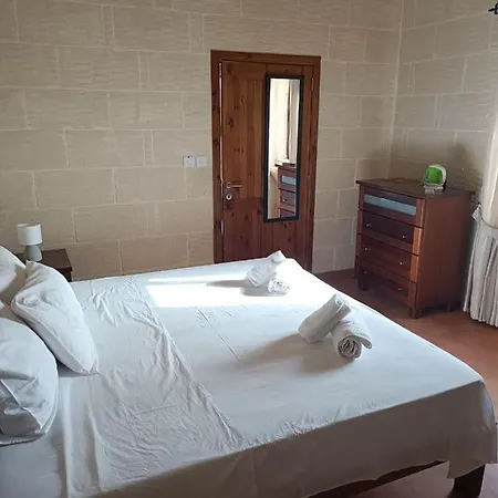 Calypso Bed & Breakfast *